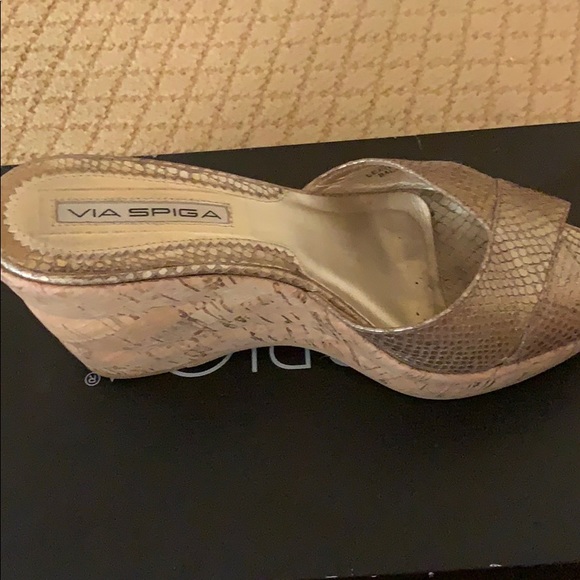 Shoes - Picture 2 of 5